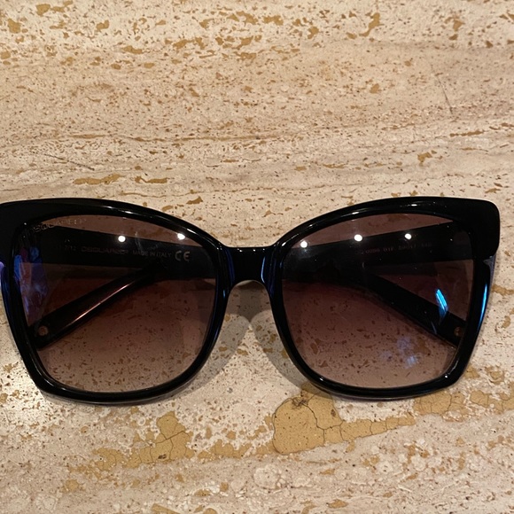 DsQuared Cat eye sunglasses - Picture 2 of 4